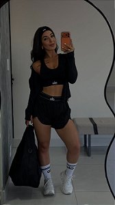 Conjunto Fitness Alo Black Top e Short