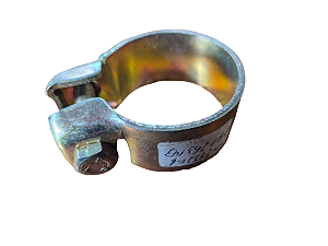 Abracadeira Tubo Escapamento Silencioso Passat Diâmetro Interno 46mm  ZBA253143