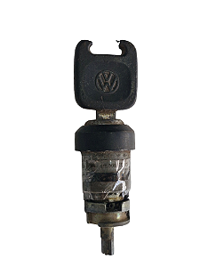 Cilindro De Ignição Com Chave VW Passat 74 à 77 Santana 85 à 89 Gol Voyage G1 87 à 94