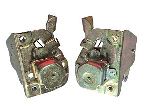 Par Fechadura Porta Lado Direito / Esquerdo ACD10/80 64/85 GM 3865417 3865418 Universal 40157 40158 Nova de Época
