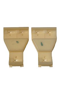 Par Presilha Grampo Fixação Friso Lateral Chevette Após 87/ Kadett Monza Original GM 94651913 Novo de Época