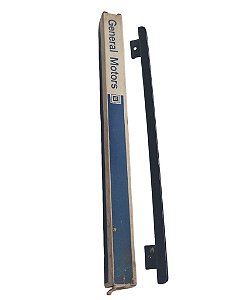 Par Guia Vidro Janela Lateral Basculante Traseira Chevette 79/ em diante Monza 84/ em diante Original GM 94600654