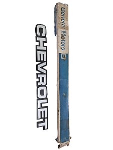 Emblema Chevrolet Cinza Tampa Traseira A20 C20 D20 Bonanza Original GM 93207571 45CM Novo de Época