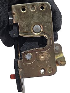 Fechadura da Porta Tras. Mecânica Dir. VW Gol 4pts II/III/IV 94 a 14 Parati 4pts 96 a 12 Marca Tecmisa Com Cabo