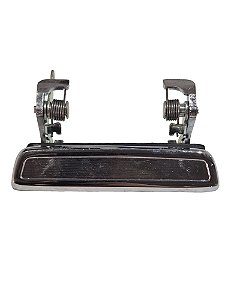 Maçaneta Externa Porta Cromada S/ Furo Direita Ford Belina GII 77 a 91 Corcel GII 77 a 86 Del Rey 81 a 91 Original Ford