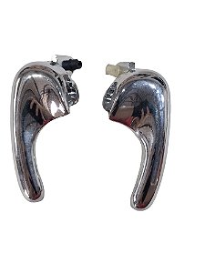 Par Maçaneta interna Porta dianteira Esq/Dir Cromada Metal VW Gol GII 94 à 01 Parati GII 96 à 01 Universal 21134 21135