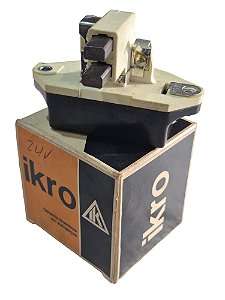 Regulador Voltagem Fiat-Allis Caterpillar Komatsu Cummins CASE Maxion Mafersa VW MBB Scania Volvo Bosch 9190087018