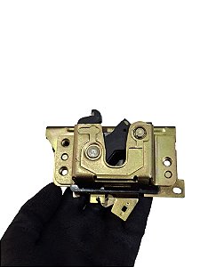 Fechadura da Porta Dianteira Mecânica Esquerda Gol Parati G2 Furgão VW 2 portas Original Zinni guell 377837015 20753