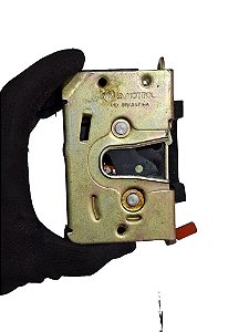 Fechadura da Porta Traseira Mecânica Esquerda VW Gol 4 portas II/III/IV 94 a 14 Parati 4 portas 96 a 12 Universal 20765