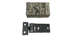 Dobradiça Porta Dianteira Kombi Caminhão VW Kombi 76 a 2014 Original VW 831401