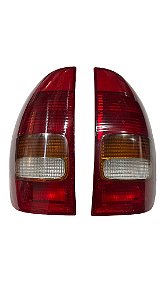Par de Lanterna Traseira Tricolor Corsa Hatch 1995 a 1999 Original Arteb 5460017 5460018