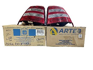 Par de Lanterna Traseira Lado Direito e Lado Esquerdo GM Astra Hatch 2003 a 2012 Original GM 93399812 Arteb 0420120