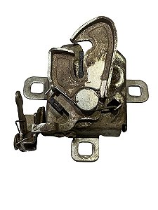 Fechadura Capô FIAT Palio 03 a 11 Siena 03 a 07 Strada 04 a 07 Stilo 02 a 10 Original FIAT Usado