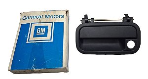 Maçaneta Externa Porta LE GM Corsa Hatch Sedan Classic Pick-Up Wagon 94 a 16 Original GM 93240359 Nova de Época