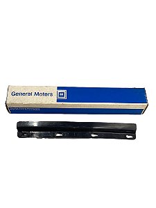Retentor Cobertura Para-choque Traseiro LE Corsa Wagon GL GLS Super 97 a 09 Original GM 93244879 Novo de Época