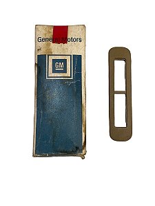 Moldura da Saída de Ar da Cobertura da Caçamba GM Chevy 500 84 até 87 Monza 83 até 93 Original GM 94636121