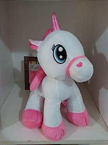 Unicornio em pelucia , lindo , detalhes bordados