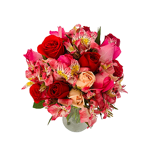 Arranjo de Rosas com Astromélias