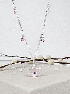 Colar com Pingente Trevo em Zircônia Rosa