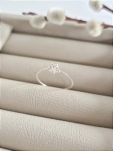 Anel Mini Estrela de Zircônia Cristal