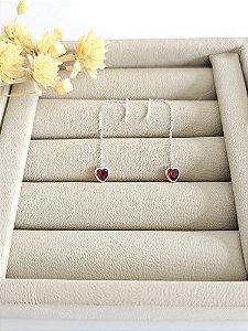 Brinco passante coração vermelho de 5mm