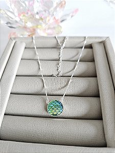 Gargantilha escama de sereia verde furtacor prata 925