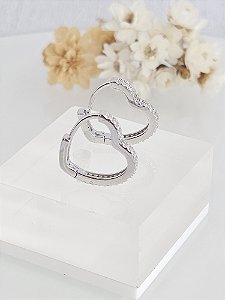 Brinco argola coração cravejado 12mm prata 925 com banho de ródio