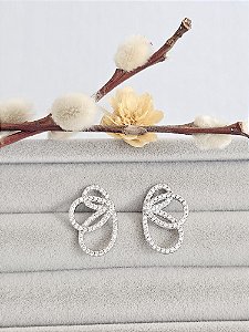 Brinco butterfly cravejado prata 925 com banho de ródio