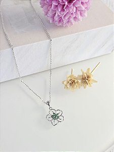 Colar Flor de cerejeira verde prata 925 com banho de ródio
