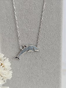 Colar golfinho azul cravejado prata 925 com banho de ródio