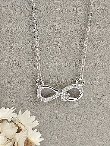 Colar infinito com coração de zircônia prata 925 com ródio