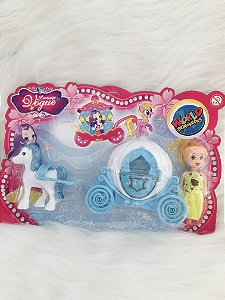 KIT CARRUAGEM ENCANTADA+ BONECA