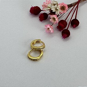 Brinco Semijoia Hipoalergênico Argolinha com Zirconias Happy Lyfe Pequena no Dourado