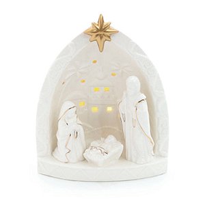 Sagrada Família com Led Branco Ouro 15cm 2Lr44 - 1 Un