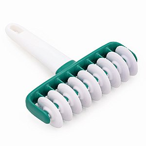 Cortador Multi Borda Lisa Destacável Plástico 16x13,6x3,7cm - 1 Un - Cromus Allonsy