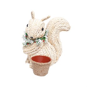 Esquilo Sentado com Cachepot Sisal Marrom e Verde Bandeira