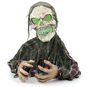 Caveira Adamo Com Som, Luz e Movimento 44cm - 1 Un