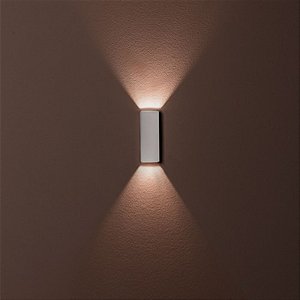 Arandela LED Wall Mini Retangular Facho Aberto Externo 3000K 5W Bivolt IP65 10x3,6x2cm Policarbonato Branco.