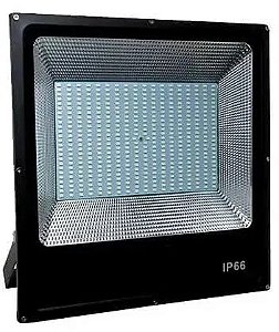 Refletor LED 800W 6500K Preto SMD 6500K branco frio IP67 bivolt.