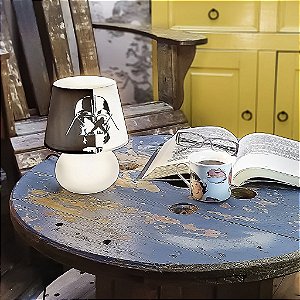 Abajur Micro Lampe Star Wars Vader Dual Ø15x20cm Polietileno Branco e Preto.