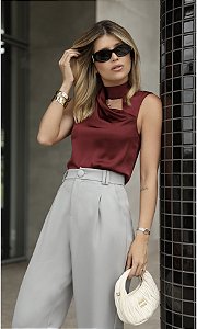 Blusa em Cetim Vinho