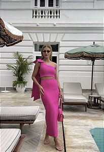 Conjunto saia midi e cropped com max laço pink
