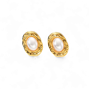 Brinco Oval com Pérola
