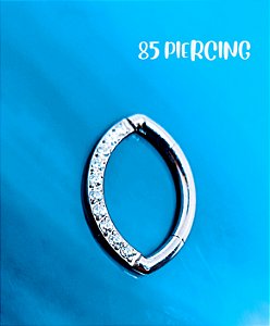 SEGMENTO FRONTAL OVAL ZIRCÔNIAS CRAVEJADAS TITÂNIO 8MM