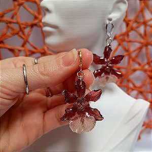 Brinco Curto Mia - Orquídea Natural Preservada em Resina