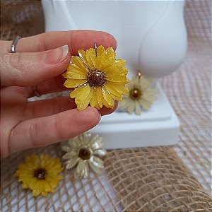 Pingente - Mini Margarida Natural Preservada em Resina