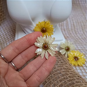 Pingente - Mini Margarida Natural Preservada em Resina