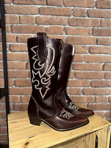Bota Feminina - Bico Fino Marrom