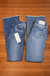 Calça Bordada Flare - Minuty