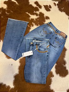 Calça Bordada Flare - Minuty